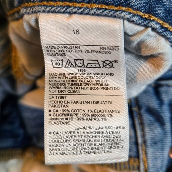 Old Navy  O.G. High-Waisted Short – UNIQUE EMBROIDERY DESIGN - Picture 7 of 9